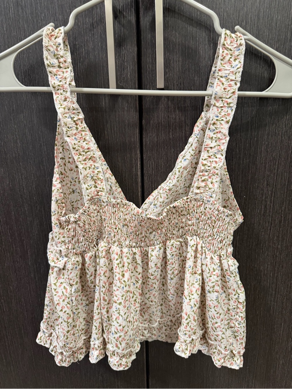 Floral Ruffle V-Neck Crop Top - Picture 2 of 2